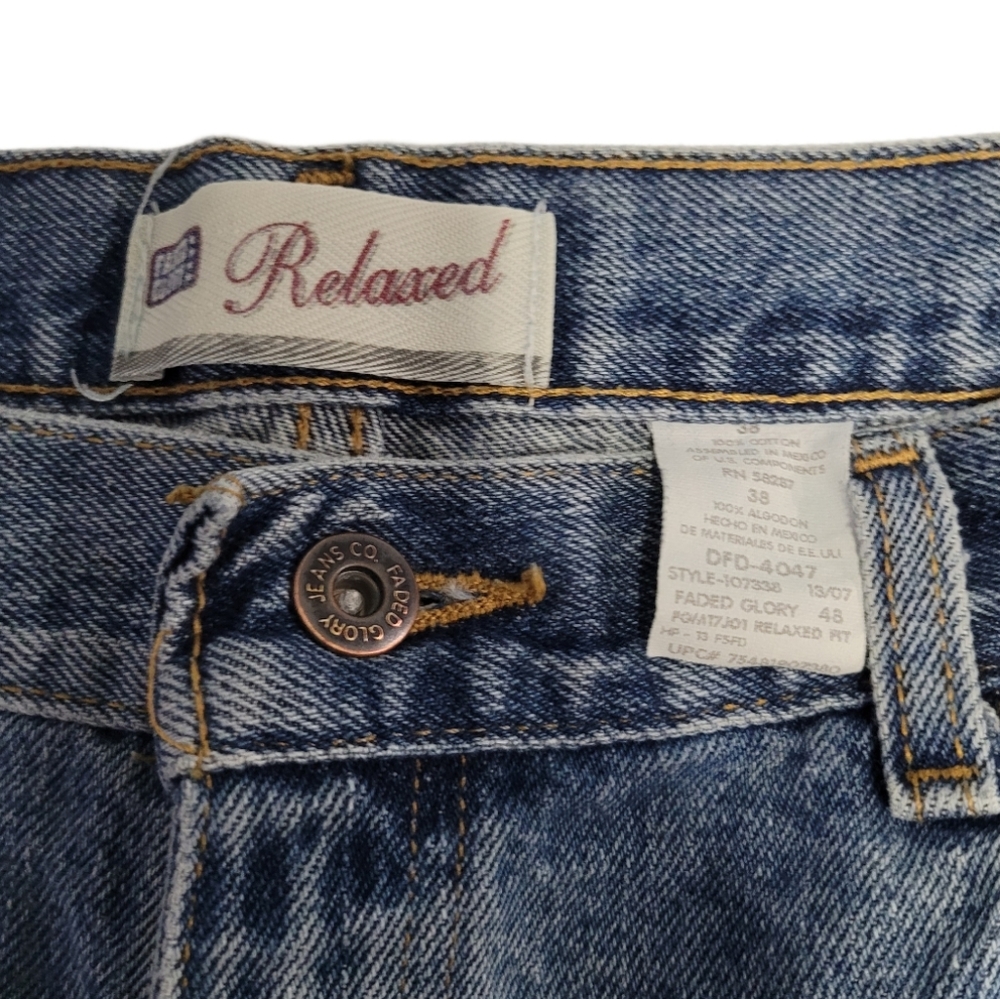 Faded Glory  Vintage  Men's  Relaxed  Jean Shorts  Size 38  Classic 5 Pocket - Picture 3 of 11